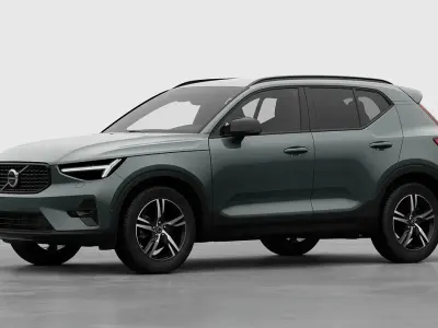 Neu (2026) Volvo XC40 Plus 177 PS | Teuer