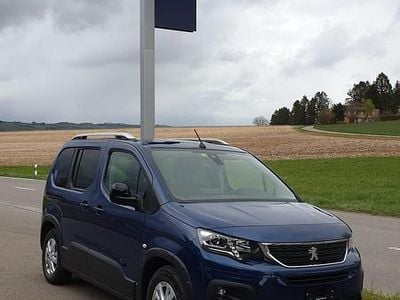 Gebraucht Peugeot Rifter Allure 100 kW (136 PS) 2022 Blau Van / Kleinbus