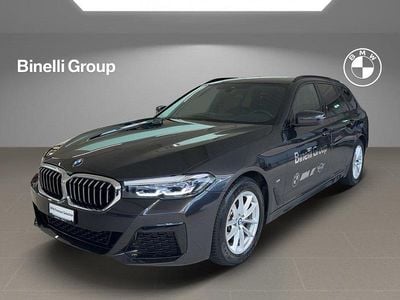 Grau Gebraucht 2022 BMW 520 Shadowline Kombi | CHF 38’900 (Fairer Preis)