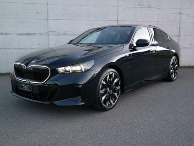 Gebraucht 2024 BMW 550e M Sport Limousine | CHF 76’900 (Teuer)