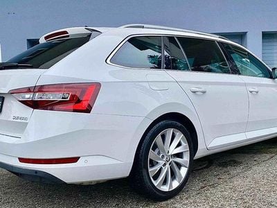Gebraucht Skoda Superb Style 150 PS (110 kW) 2019 Kombi