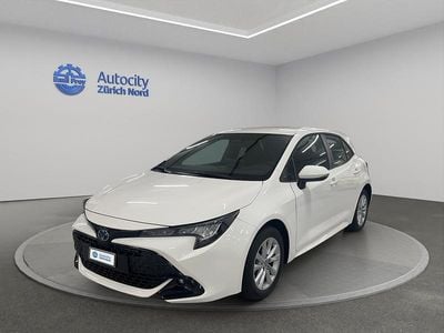 Weiss Gebraucht 2024 Toyota Corolla Comfort Limousine | CHF 34’490