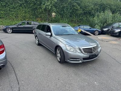 Mercedes E200