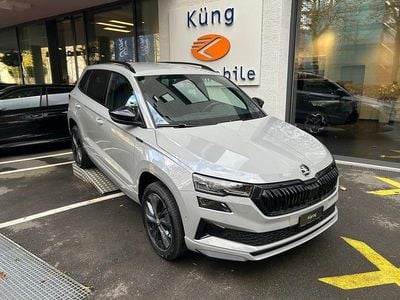 Neu Skoda Karoq SportLine 150 PS (110 kW) 2025 Grau SUV