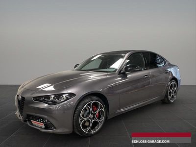 Grau Neu 2025 Alfa Romeo Giulia Premium Limousine | CHF 70’890 (Etwas zu teuer)