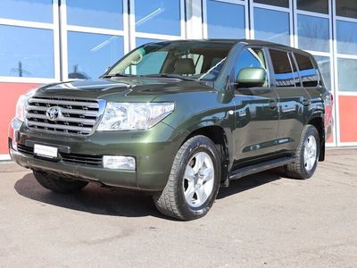 Toyota Land Cruiser V8