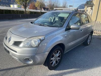 Gebraucht 2008 Renault Koleos Dynamique SUV | CHF 3’900 (Etwas zu teuer)