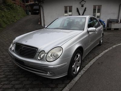 Gebraucht 2004 Mercedes E500 Avantgarde | CHF 3’500
