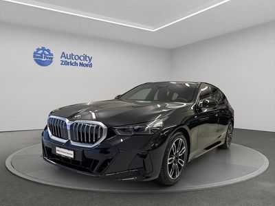 Schwarz Gebraucht 2024 BMW 520 Comfort Edition Kombi | CHF 51’990 (Teuer)