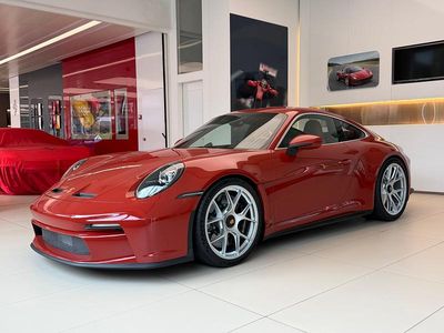 Rot Neu 2025 Porsche 911 Coupé | CHF 479’911