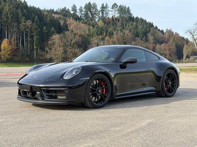 Porsche 911 Carrera 4 GTS