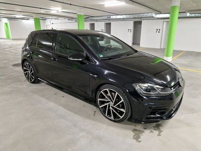 Gebraucht VW Golf VII R 301 PS (221 kW) 2019