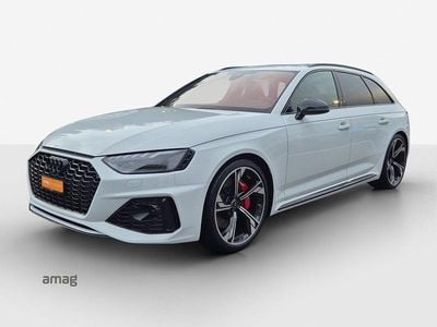 Gebraucht Audi RS4 Ambiente 450 PS (330 kW) 2024 Weiss Kombi