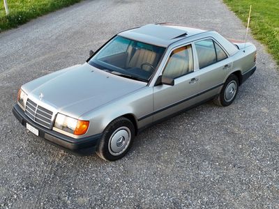 Gebraucht Mercedes E300 180 PS (132 kW) 1986