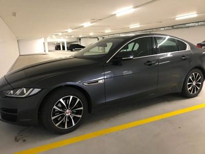 gebraucht Jaguar XE 2.0 D 180 Prestige AWD