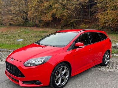 Gebraucht 2014 Ford Focus ST | CHF 9’497 (Etwas zu teuer)