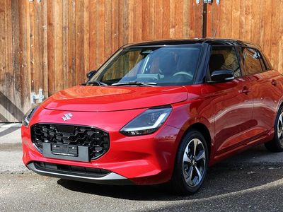 Neu Suzuki Swift 82 PS (60 kW) 2025 Rot Limousine
