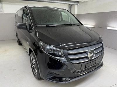 Schwarz Neu 2025 Mercedes Vito Van | CHF 77’850