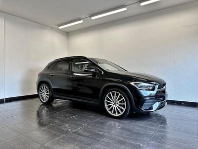 Mercedes GLA220