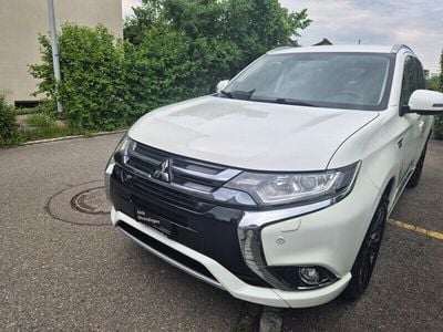 Mitsubishi Outlander P-HEV