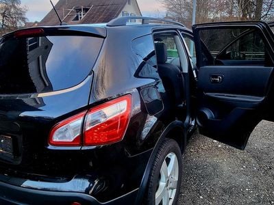 Gebraucht 2013 Nissan Qashqai Tekna SUV | CHF 9’900 (Etwas zu teuer)