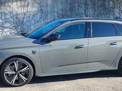 Grau Gebraucht 2024 Peugeot 308 SW GT Kombi | CHF 25’950