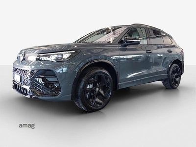 Delfingrau metallic Gebraucht 2024 VW Tiguan R-line SUV | CHF 48’990 (Etwas zu teuer)