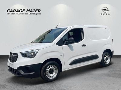 Gebraucht 2023 Opel Combo Essentia Van / Kleinbus | CHF 28’106 (Etwas zu teuer)