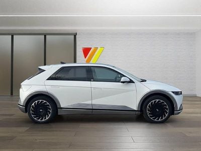 Weiss Gebraucht 2023 Hyundai Ioniq Kleinwagen | CHF 52’900
