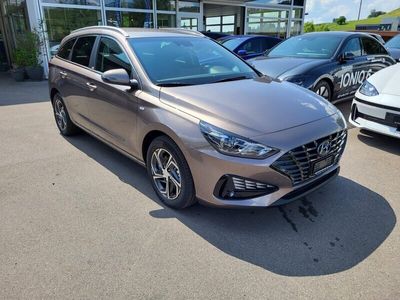 gebraucht Hyundai i30 Wagon 1.5 T-GDi Amplia 48V MH DCT