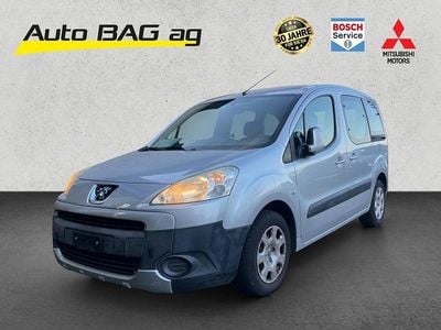 Gebraucht Peugeot TePee 92 PS (67 kW) 2012 Grau Van