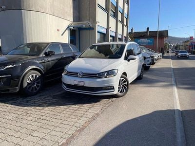 Gebraucht 2018 VW Touran Comfortline Van / Kleinbus | CHF 18’900