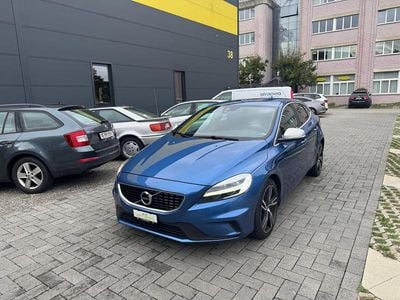 Gebraucht 2018 Volvo V40 R-Design Momentum Kombi | CHF 13’900