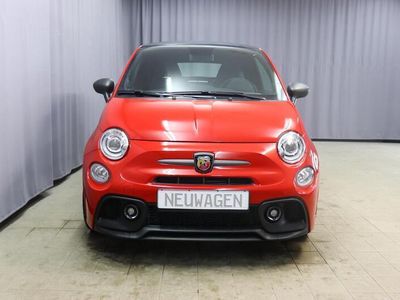 gebraucht Abarth 695C Competizione 1.4 T-Jet 132 kW (180PS), Verdeck Schwarz, Komfort-Paket: Bi-Xenon Scheinwerfer, Beats® Audio Soundsystem, Klimaautomatik mit Pollenfilter, Navigationssystem, Volldigitales Kombiinstrument (Virtual Cockpit) uvm.