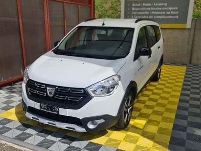 Gebraucht 2021 Dacia Lodgy Celebration Van / Kleinbus | CHF 15’000 (Teuer)