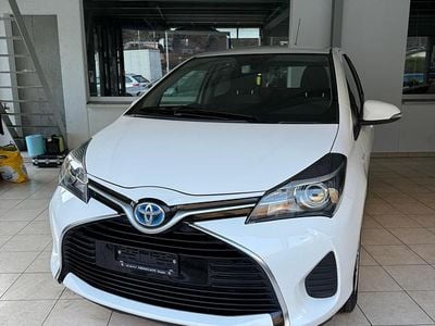 Gebraucht Toyota Yaris Hybrid Luna 101 PS (74 kW) 2015