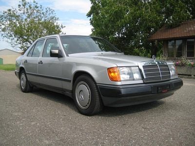 Gebraucht 1989 Mercedes E230 | CHF 13’900