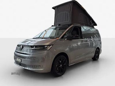 Neu VW California California 150 PS (110 kW) 2025 Monosilber metallic (lw5y) / dach in deep black perleffekt (lc9x) Van