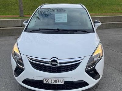 Weiss Gebraucht 2013 Opel Zafira Tourer Active Van / Kleinbus | CHF 9’800 (Teuer)