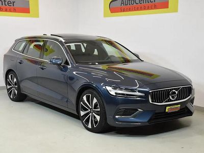 Gebraucht Volvo V60 Inscription 341 PS (250 kW) 2026 Blau Kombi