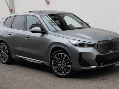 gebraucht BMW iX1 30 M Sport frozen pure grey metallic *0.9%-LEASINGAKTION