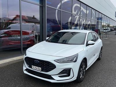 Weiss Gebraucht 2024 Ford Focus ST-Line Limousine | CHF 25’900 (Etwas zu teuer)