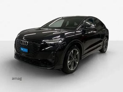Mythosschwarz metallic Gebraucht 2024 Audi Q4 e-tron Ambiente SUV | CHF 44’990 (Guter Preis)