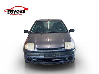Gebraucht Renault Clio II 98 PS (72 kW) 2001 Kleinwagen