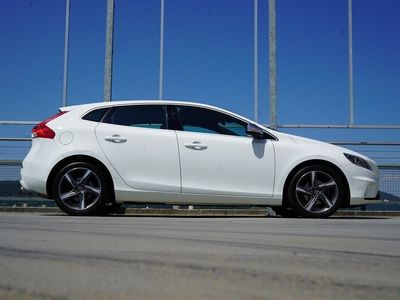 Gebraucht 2013 Volvo V40 R-Design Summum Kombi | CHF 6’999