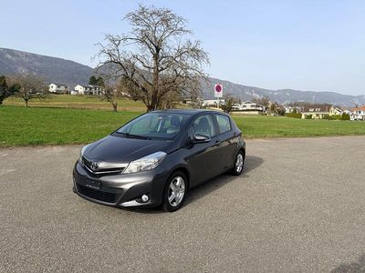 Gebraucht Toyota Yaris Premium 99 PS (72 kW) 2013 Kleinwagen
