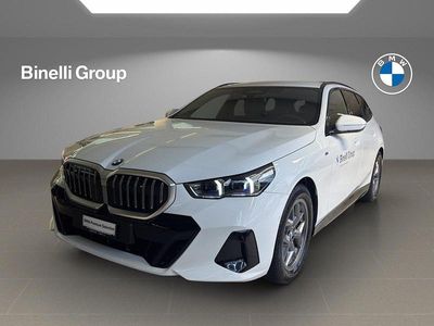 Weiss Gebraucht 2024 BMW 520 M Sport Kombi | CHF 57’900