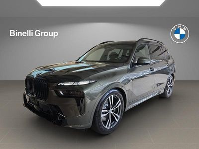 Neu BMW X7 M Sport 351 PS (258 kW) 2025 Grün SUV