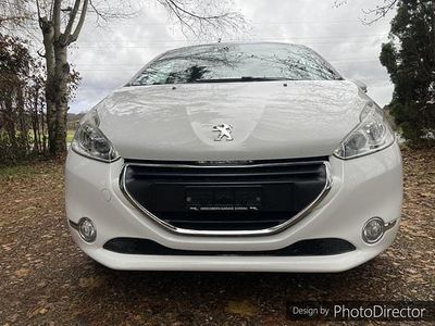 Gebraucht 2014 Peugeot 208 Allure Kleinwagen | CHF 6’900 (Teuer)