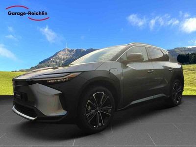 Grau Gebraucht 2024 Toyota bZ4X Premium SUV | CHF 48’500 (Etwas zu teuer)